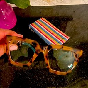 100% Authentic Peepers Blue Light Glasses Frames in tortoise
